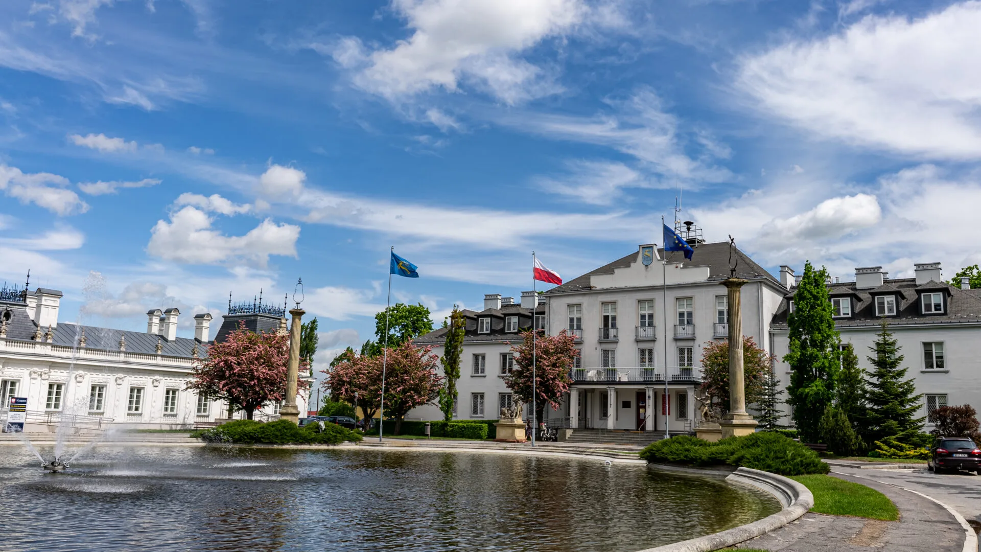 Kozienice — Kozienice — pałac Kozienicki i staw w parku